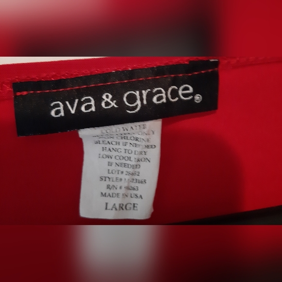 Vintage Ava & Grace lovely red top with ruching at front/Sz L - Picture 3 of 4